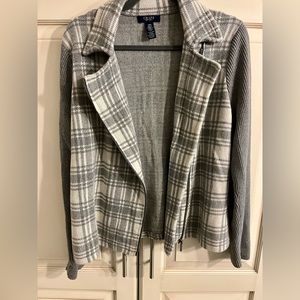 Chaps size Large Asymmetrical front zipper sweater. Grey and white